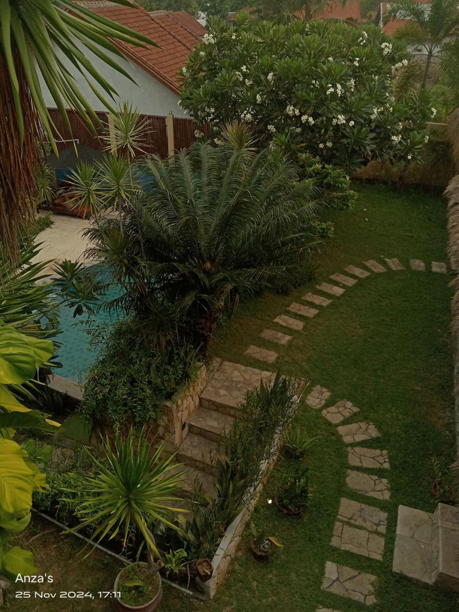 Village Vibes Lombok Kuta  Esterno foto